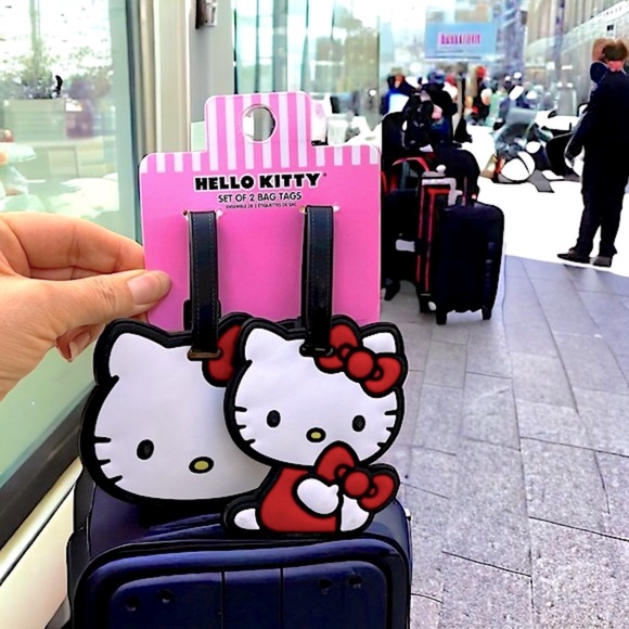 NWT SANRIO Hello Kitty White Red and Black 2pc Rubber Luggage Bag Travel Tag Set - Picture 11 of 12